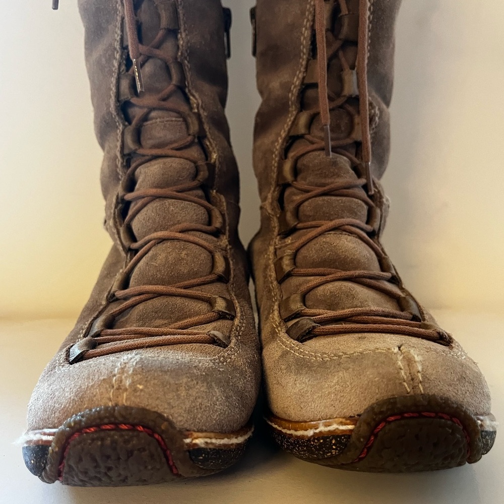 RESERVED - Timberland Hollace Moorland Tall Taupe Suede Lace-Up & Zip Boots Sz 7 - Picture 2 of 6